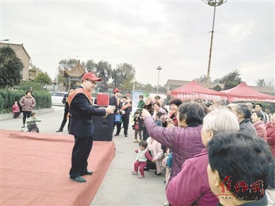 沁阳人口增长_沁阳七彩柱图片(2)