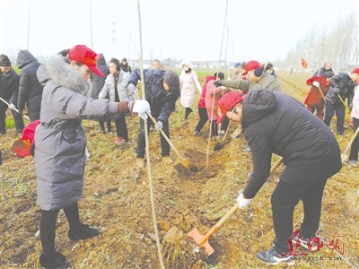 沁阳历年人口_沁阳七彩柱图片